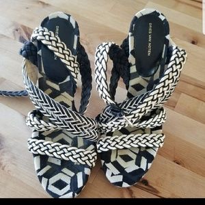 Geometric pattern sandals